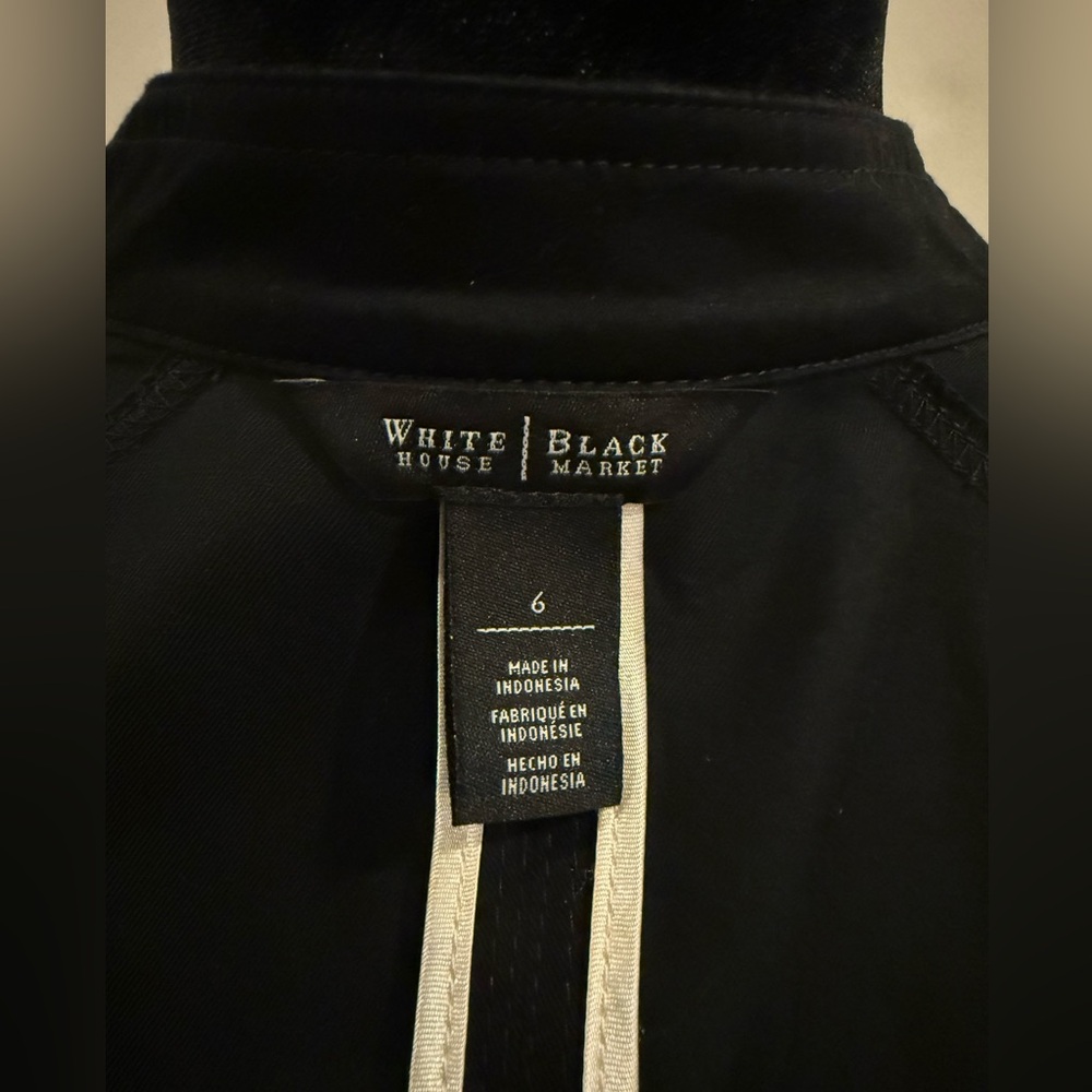WHBM Lightweight Zippered Peplum Jacket - Picture 3 of 3